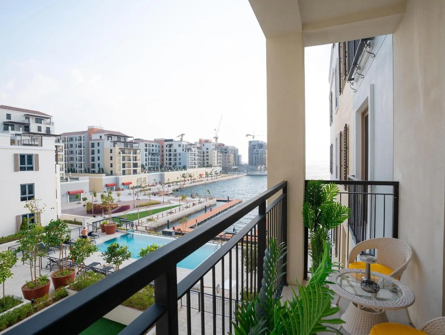 Sunset Haven At La Rive Apartment Dubai United Arab Emirates