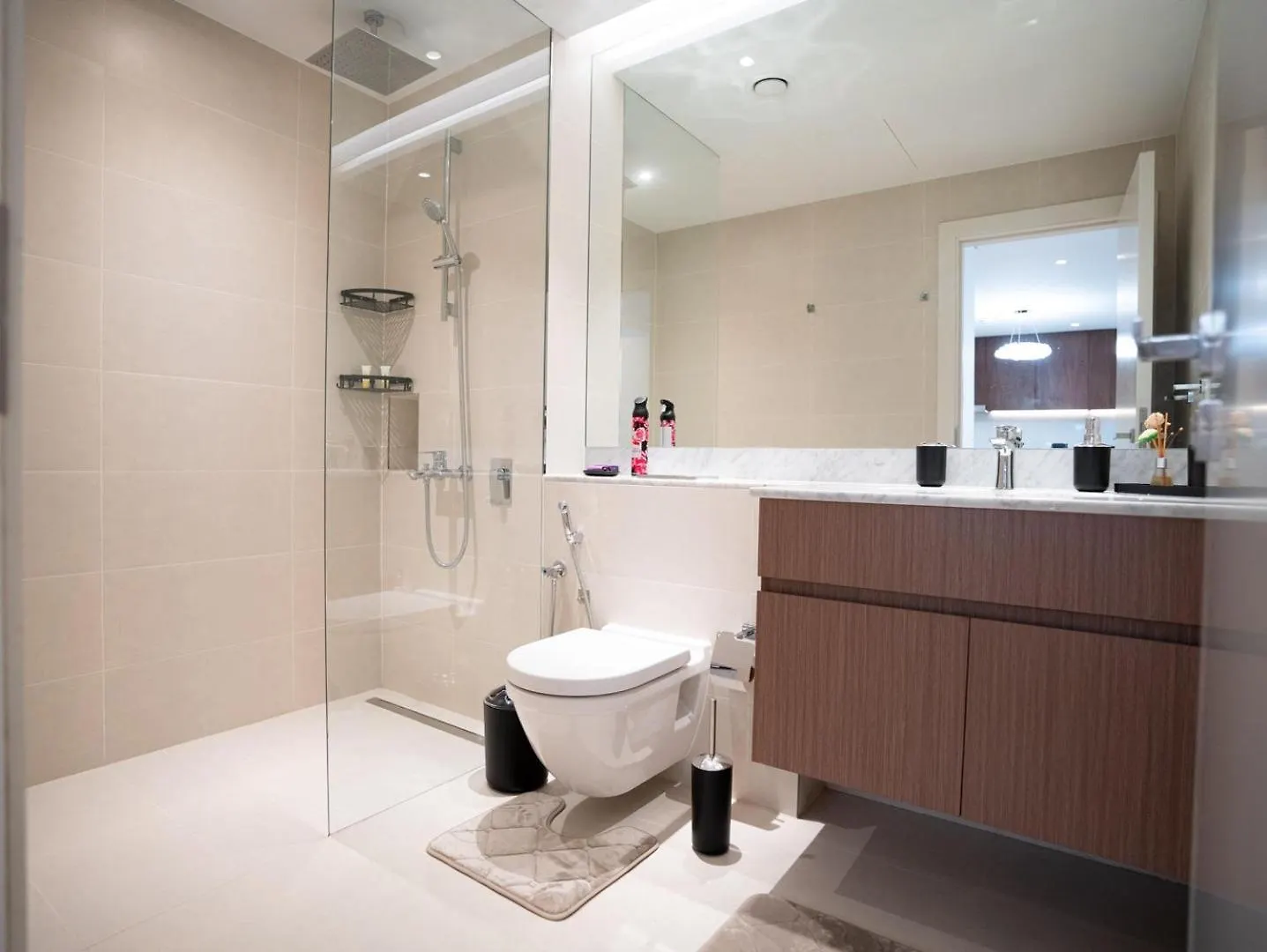 Sunset Haven At La Rive Apartment Dubai