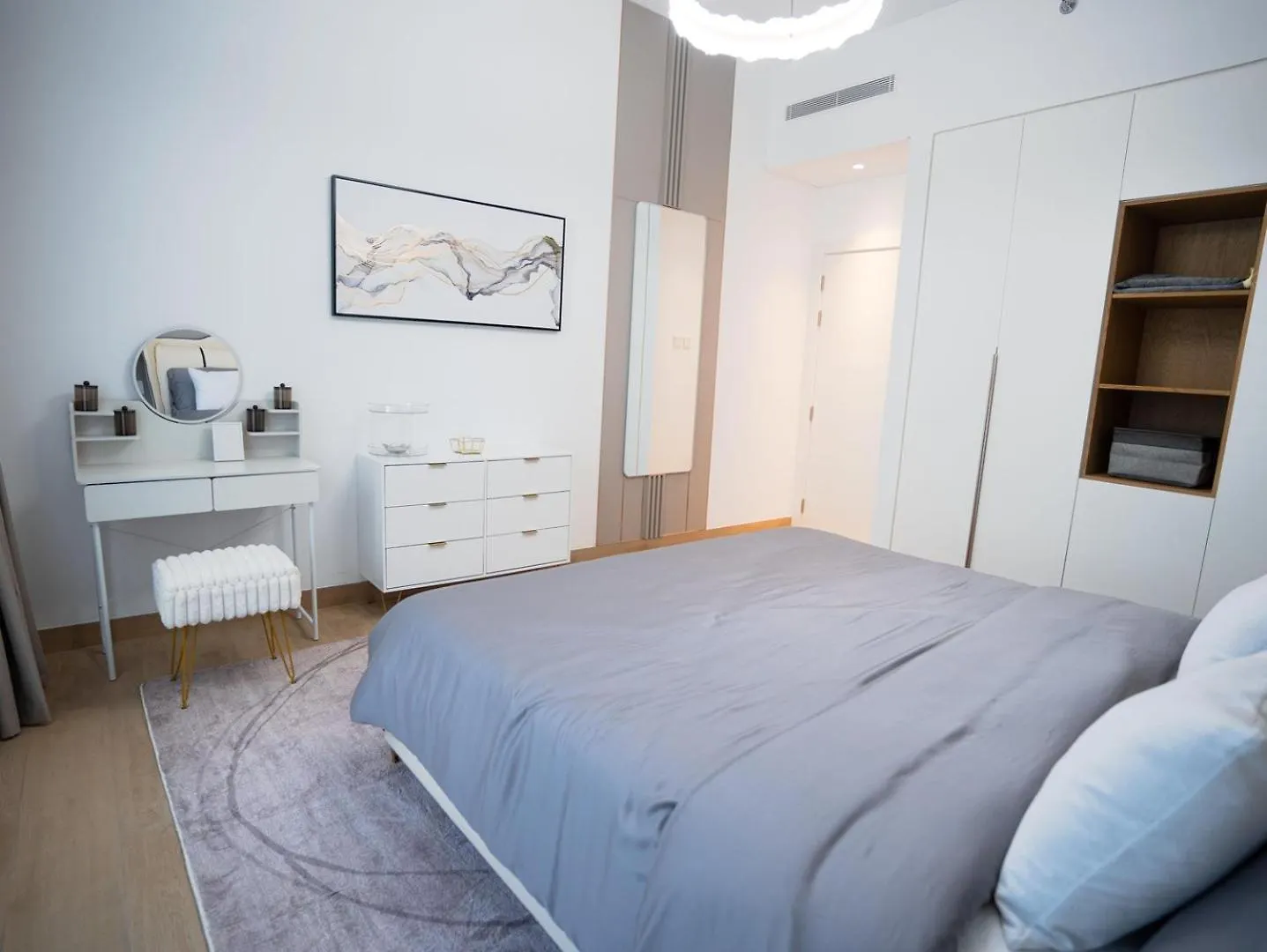 Sunset Haven At La Rive Apartment Dubai